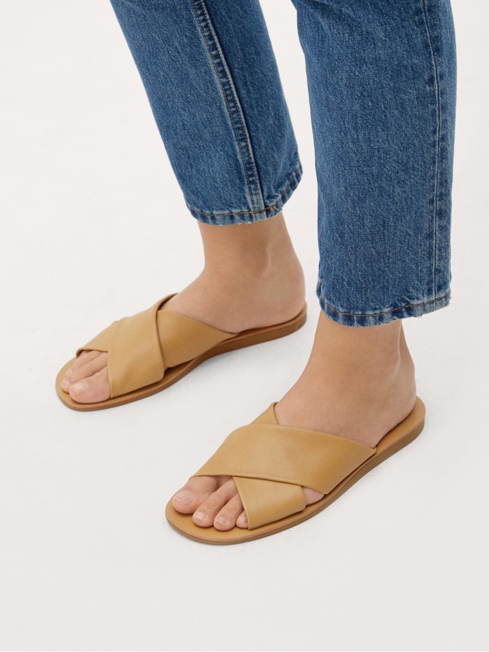 Everlane the day cross sandal